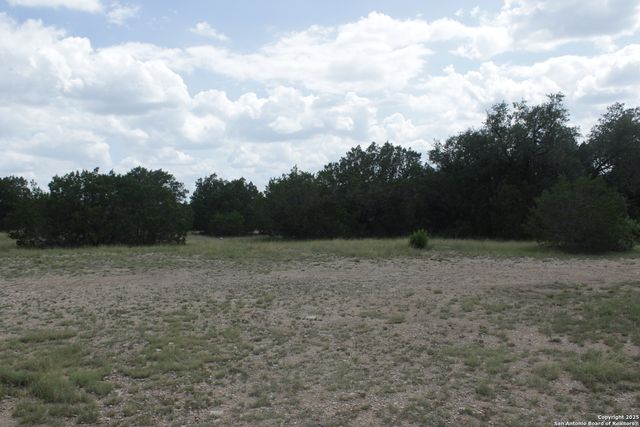 276 Fm 2748, Concan, TX 78838