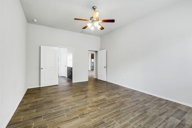 218 Kinnerly Peak Place, Montgomery, TX 77316