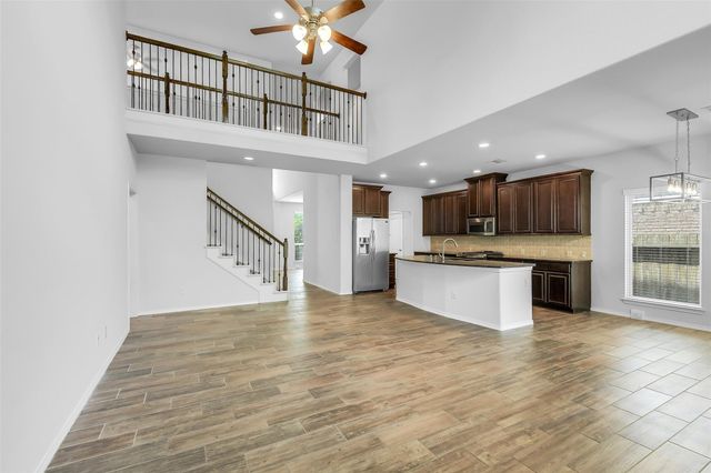 218 Kinnerly Peak Place, Montgomery, TX 77316