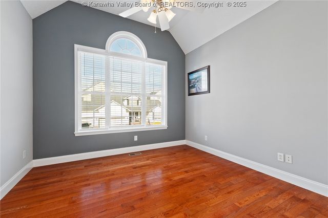 5002 Rosecrest Drive, Hurricane, WV 25526