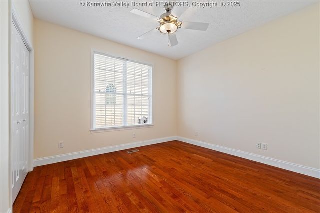 5002 Rosecrest Drive, Hurricane, WV 25526