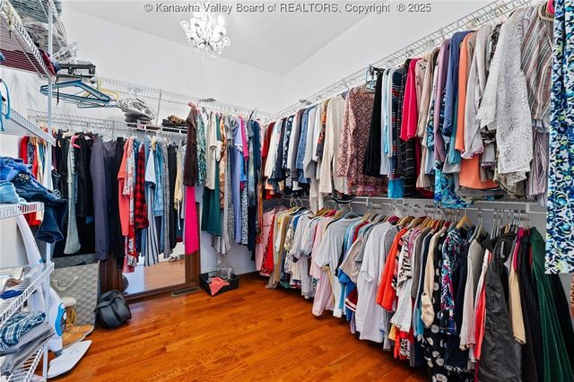 5002 Rosecrest Drive, Hurricane, WV 25526