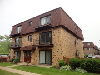 9703 BIANCO Terrace B, Des Plaines, IL 60016