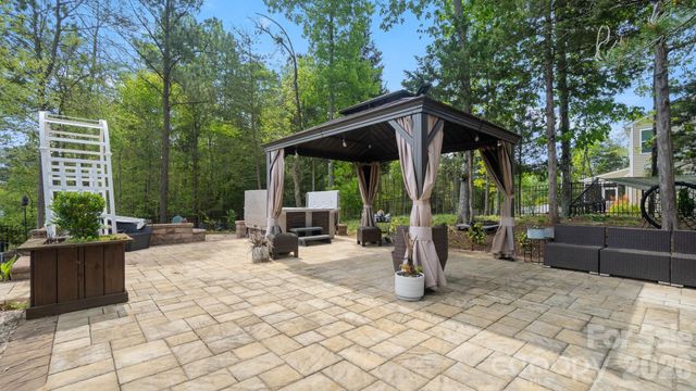 4708 Summerside Drive, Clover, SC 29710