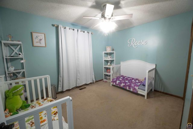 5125 NW Kendall CT, Topeka, KS 66618