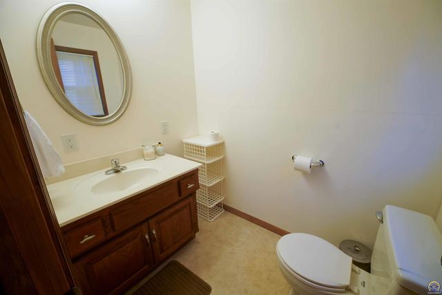 5125 NW Kendall CT, Topeka, KS 66618