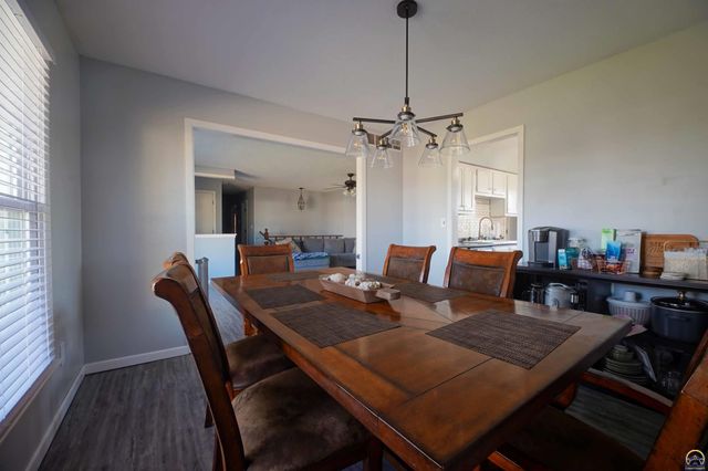 5125 NW Kendall CT, Topeka, KS 66618