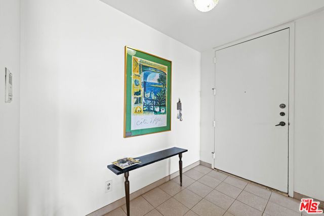 100 S Doheny Drive 512, Los Angeles, CA 90048