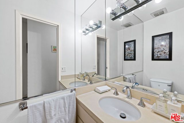 100 S Doheny Drive 512, Los Angeles, CA 90048