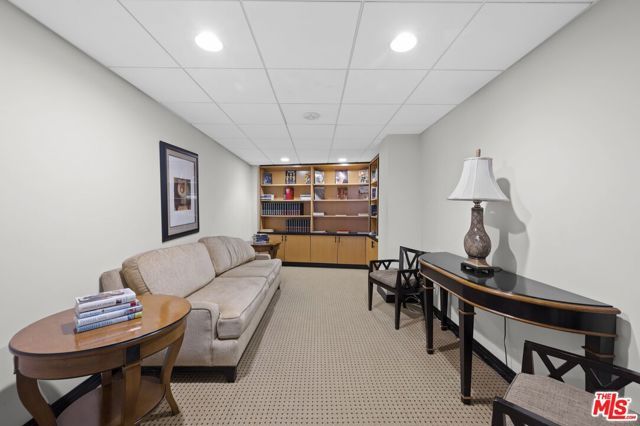 100 S Doheny Drive 512, Los Angeles, CA 90048