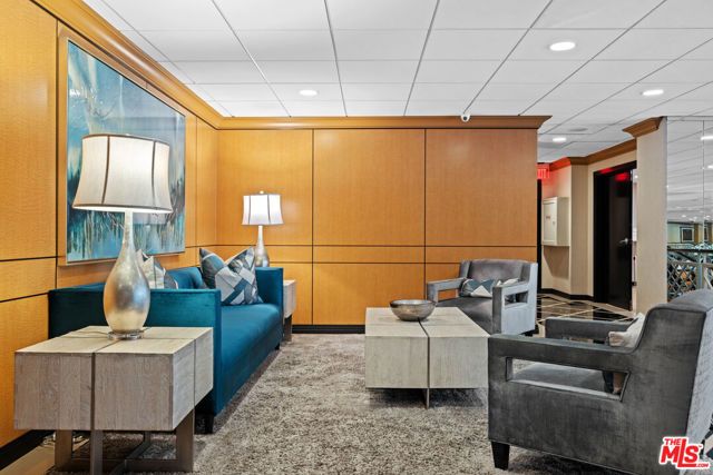 100 S Doheny Drive 512, Los Angeles, CA 90048