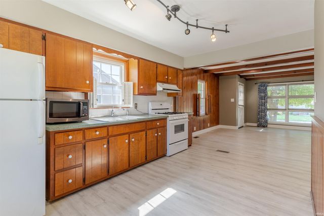 830 Joan Avenue, Evansville, IN 47711