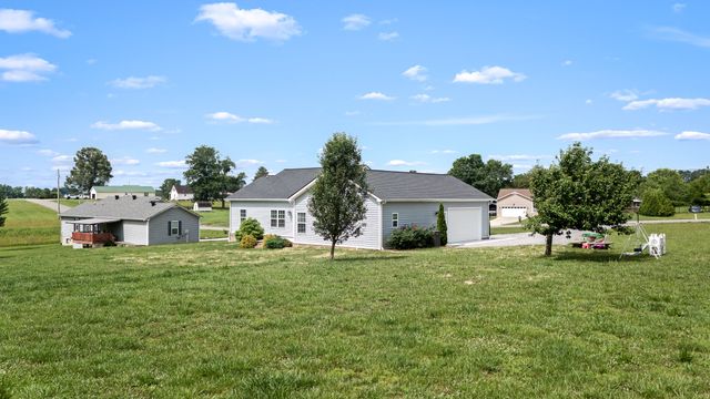 148 Oak Tree Dr, Mcminnville, TN 37110