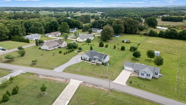 148 Oak Tree Dr, Mcminnville, TN 37110
