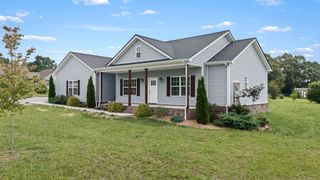 148 Oak Tree Dr, Mcminnville, TN 37110