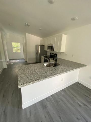 190 NW 57th Street, Miami, FL 33127
