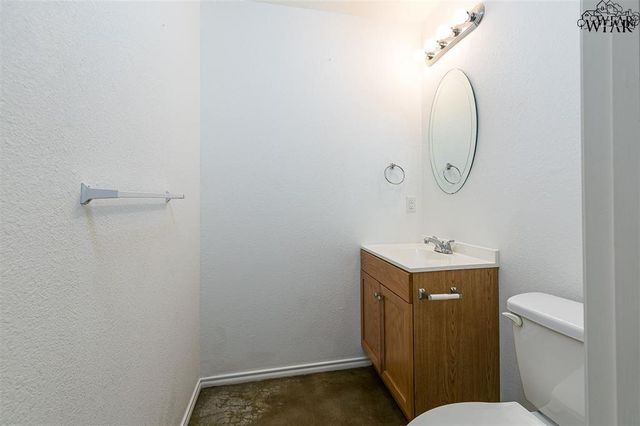 1703 6TH STREET, Wichita Falls, TX 76301