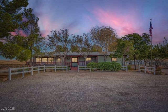 12992 State Hwy 160 Road, Las Vegas, NV 89161