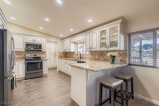 12992 State Hwy 160 Road, Las Vegas, NV 89161