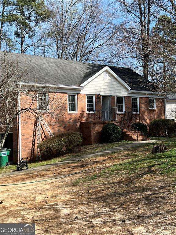 5659 Whispering Pine Road SW, Mableton, GA 30126