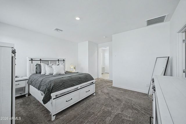 17870 W GAMBIT Trail, Surprise, AZ 85387