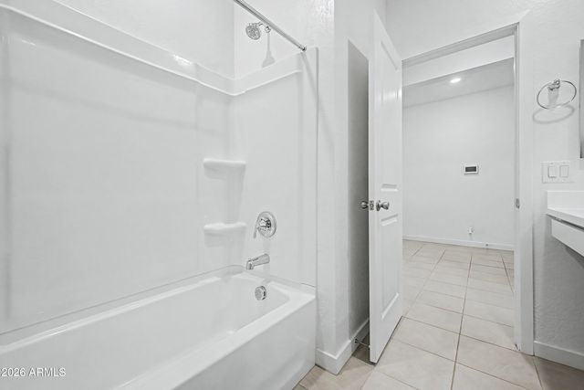 17870 W GAMBIT Trail, Surprise, AZ 85387