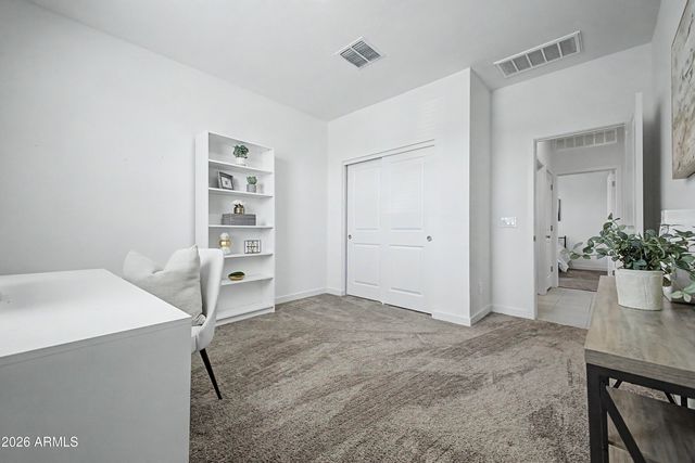 17870 W GAMBIT Trail, Surprise, AZ 85387