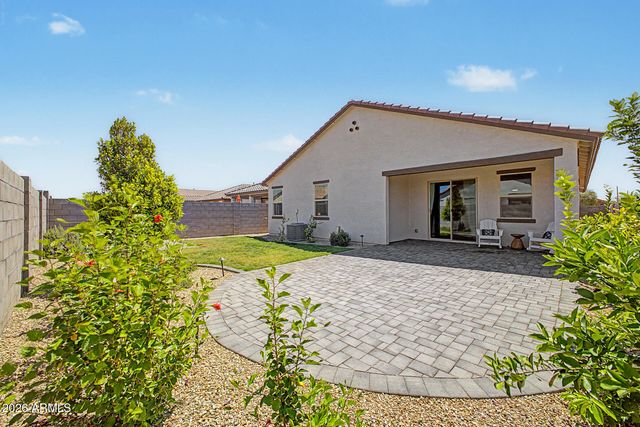 17870 W GAMBIT Trail, Surprise, AZ 85387