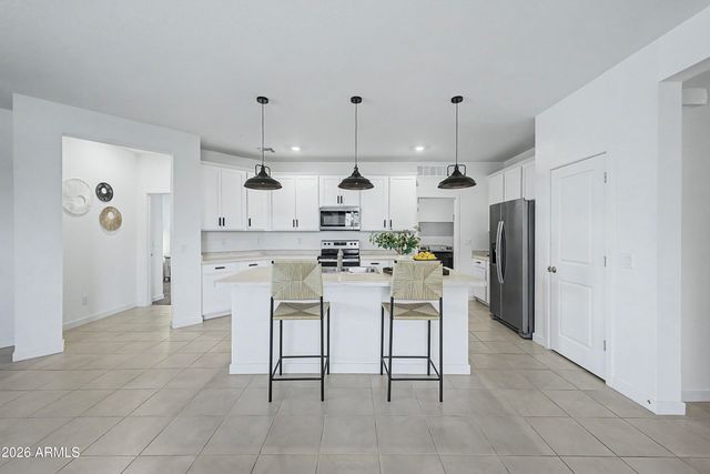 17870 W GAMBIT Trail, Surprise, AZ 85387