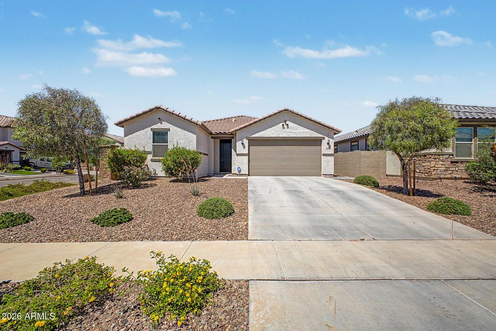 17870 W GAMBIT Trail, Surprise, AZ 85387