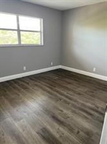 1025 SE 3rd Avenue 303, Dania Beach, FL 33004