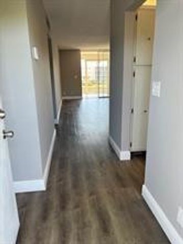 1025 SE 3rd Avenue 303, Dania Beach, FL 33004