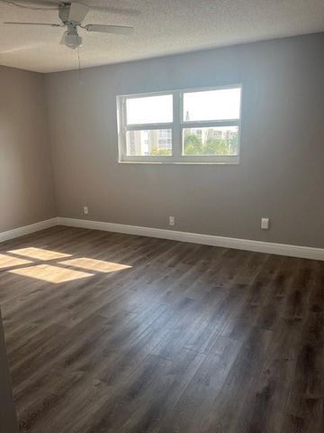 1025 SE 3rd Avenue 303, Dania Beach, FL 33004