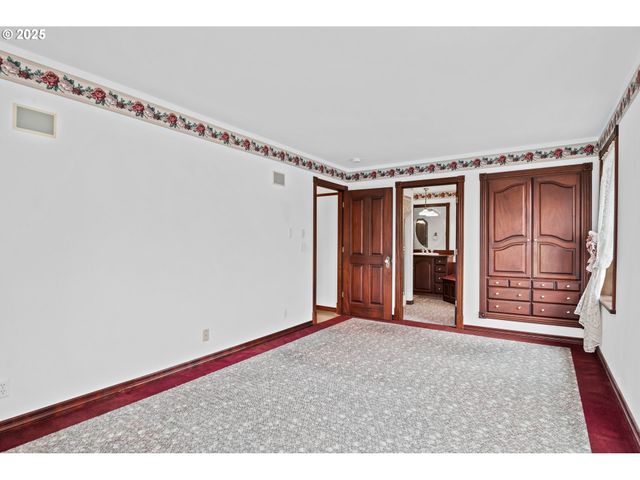 2409 SUNRISE St, Kelso, WA 98626
