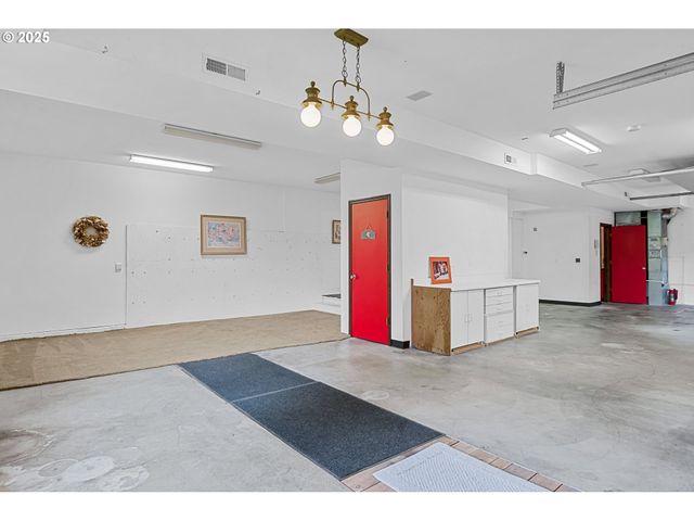 2409 SUNRISE St, Kelso, WA 98626