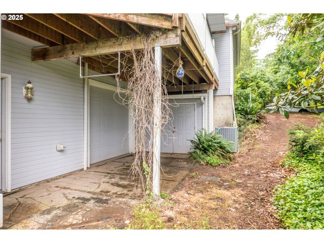 2409 SUNRISE St, Kelso, WA 98626
