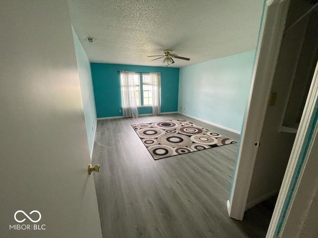 10356 Split Rock Way, Indianapolis, IN 46234