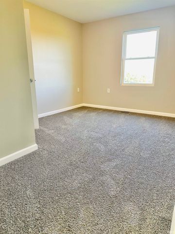 1062 N Mill Street, New Castle, IN 47362