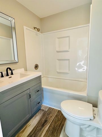 1062 N Mill Street, New Castle, IN 47362