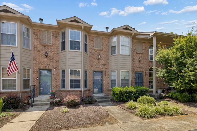 328 Hickory Pl, Nashville, TN 37214