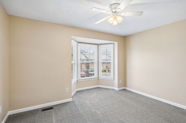 328 Hickory Pl, Nashville, TN 37214