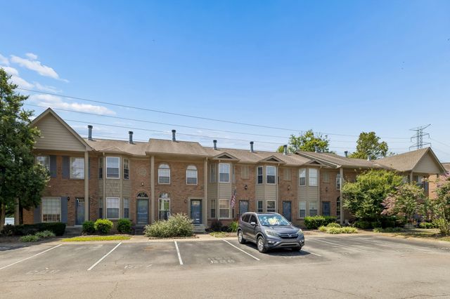 328 Hickory Pl, Nashville, TN 37214