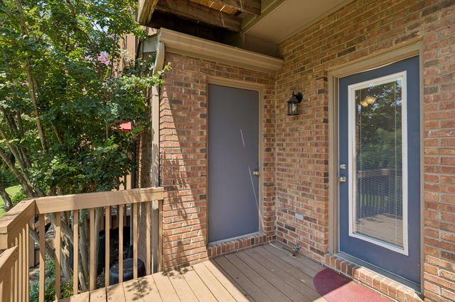 328 Hickory Pl, Nashville, TN 37214