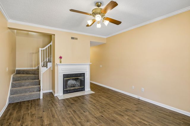 328 Hickory Pl, Nashville, TN 37214