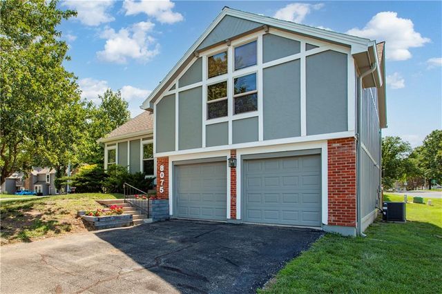 8075 Colony Lane, Lenexa, KS 66215