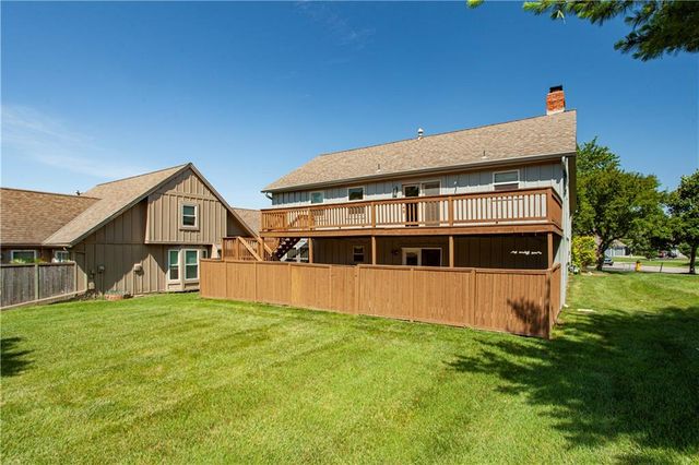 8075 Colony Lane, Lenexa, KS 66215