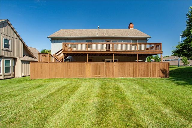 8075 Colony Lane, Lenexa, KS 66215