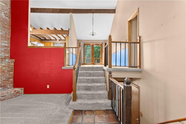 8075 Colony Lane, Lenexa, KS 66215