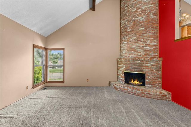 8075 Colony Lane, Lenexa, KS 66215