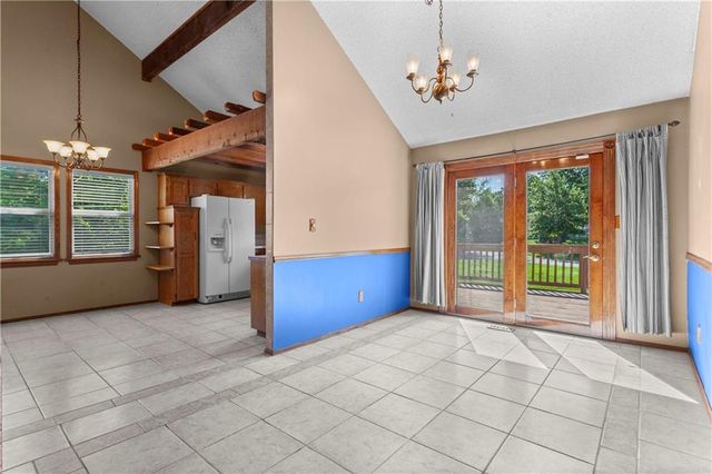 8075 Colony Lane, Lenexa, KS 66215